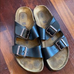 classic leather arizona birkenstock sandals